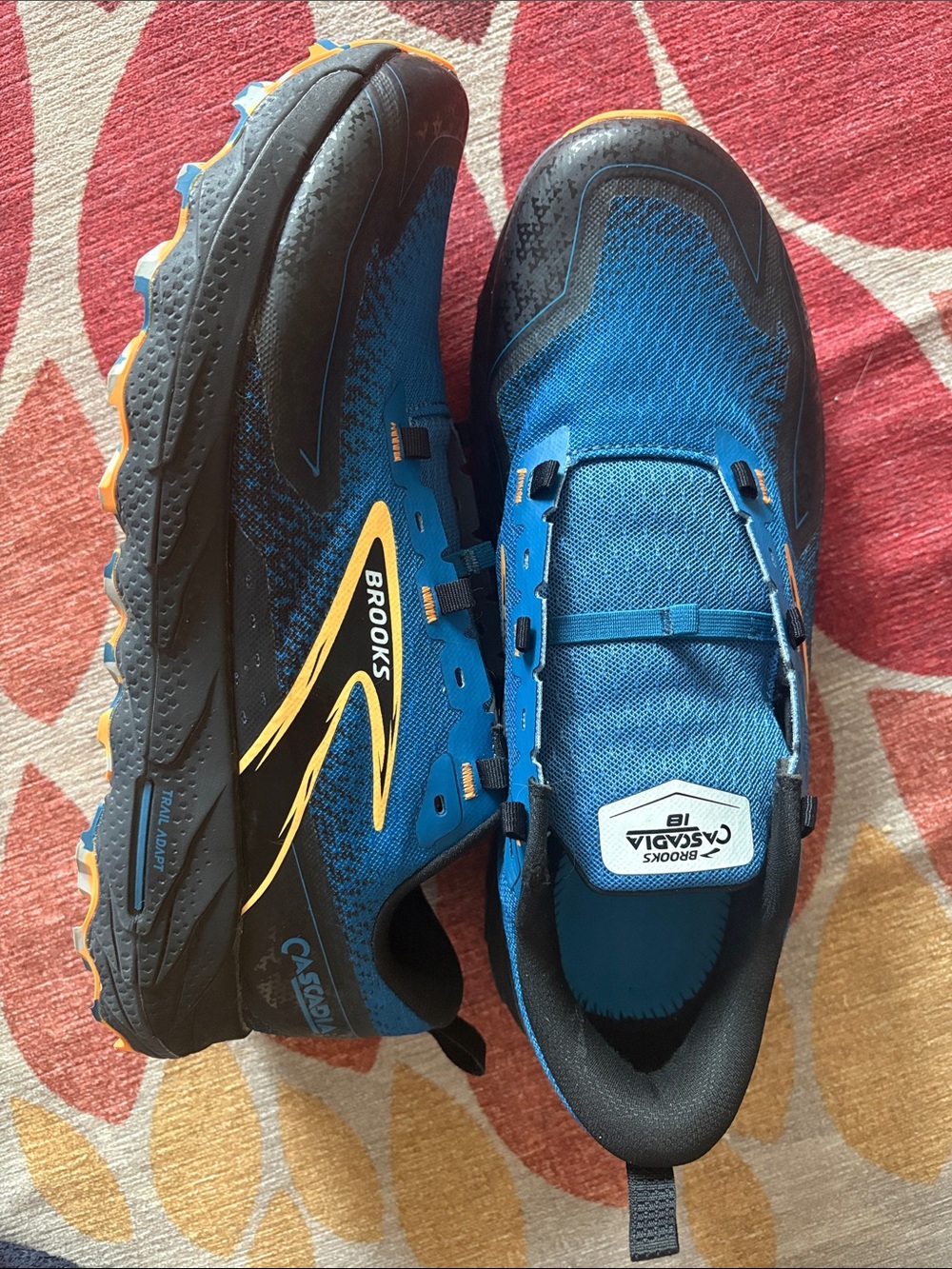 Brooks Cascadia 18 Trail Running Shoes - Blue & Yellow Accent NWOT